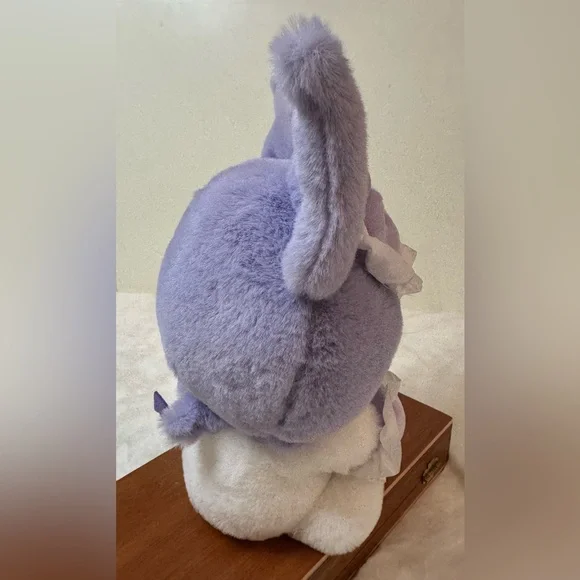 Sanrio Kuromi Plush Toy Holding a Purple Heart 💜 - Picture 4 of 11